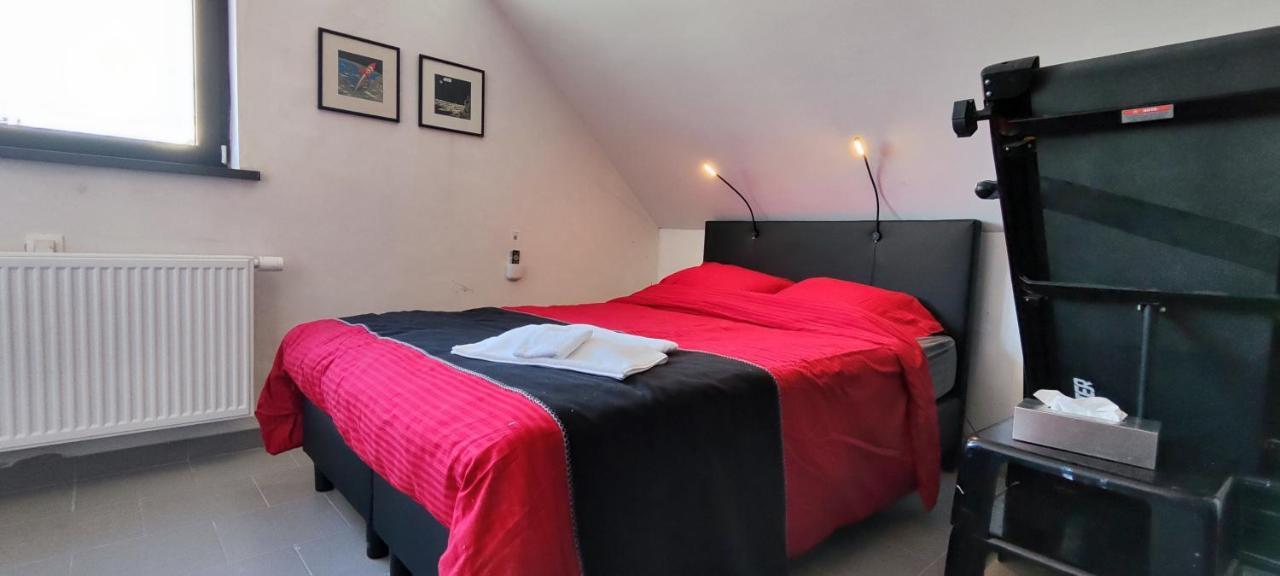 Logeerkamer Xxl 25 M2 Zemst Exterior foto